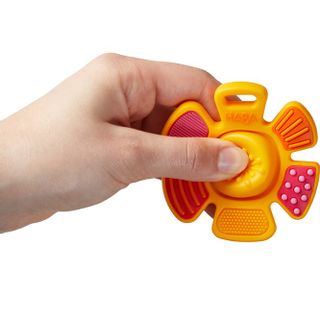 Floral Fun Popper: An Entertaining Grasping Toy