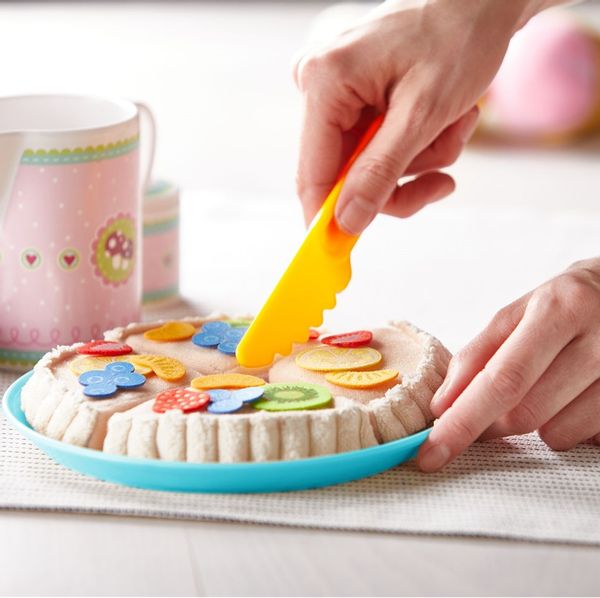 Fruity Fiesta Cake: Create & Share Delectable Playtime Treats!